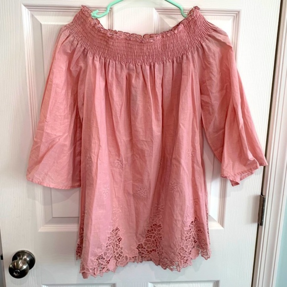 3/$25 - NWT MTS pink‎ off the shoulder flowy top